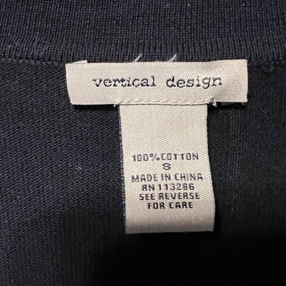 EUC Vertical Design size small black tunic cardigan, three-quarter sleeves - Picture 2 of 3